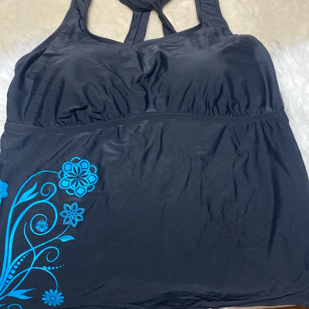 Tankini top by Merona in a size 24 beautiful cris cross detailing in the back